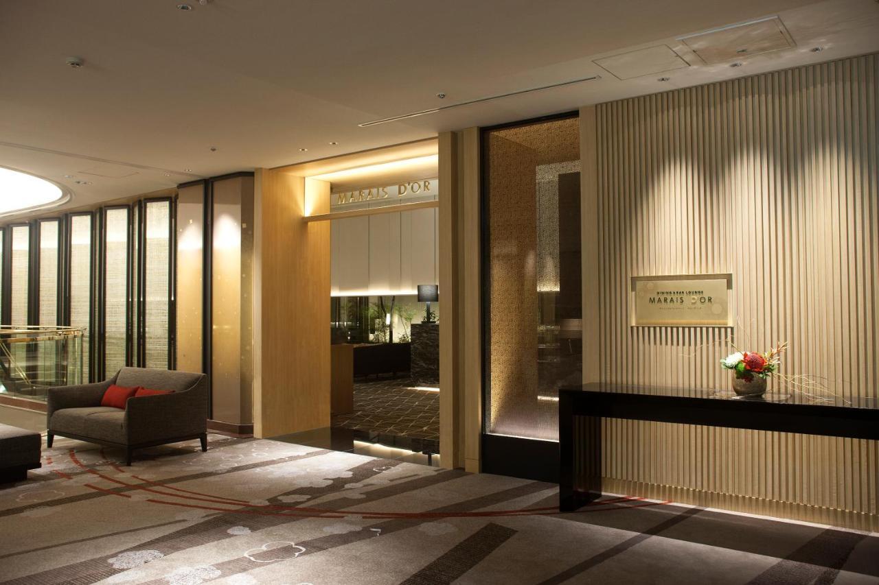Kanazawa Tokyu Hotel Екстериор снимка Entrance to the Westin Club Lounge at the Westin Tokyo